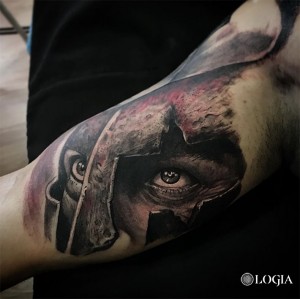 tatuaje-brazo-leonidas-logia-barcelona-diego 